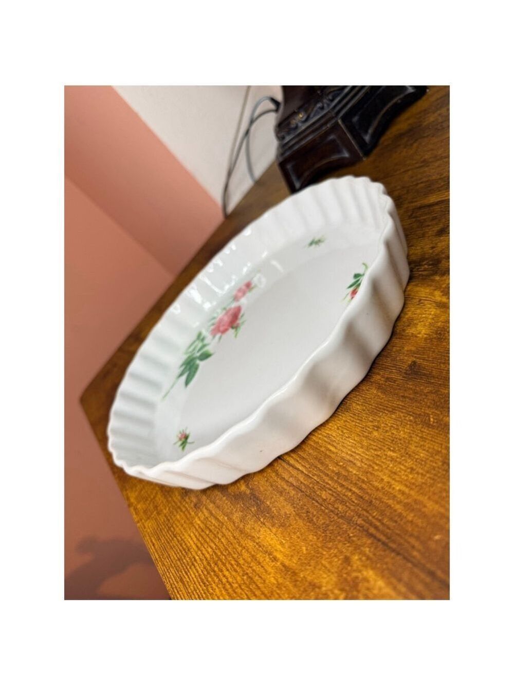 Christineholm pie plate pink roses 10 inch. One and a half inch deep. - Picture 2 of 7